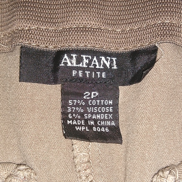 ⭐ Alfani Capri Pant (tan) - Picture 2 of 5